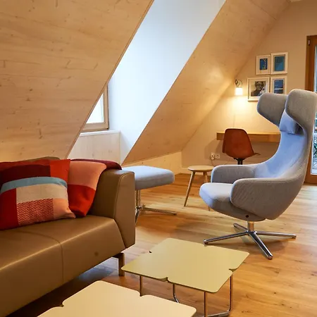 Rotes Hus Apartment Born